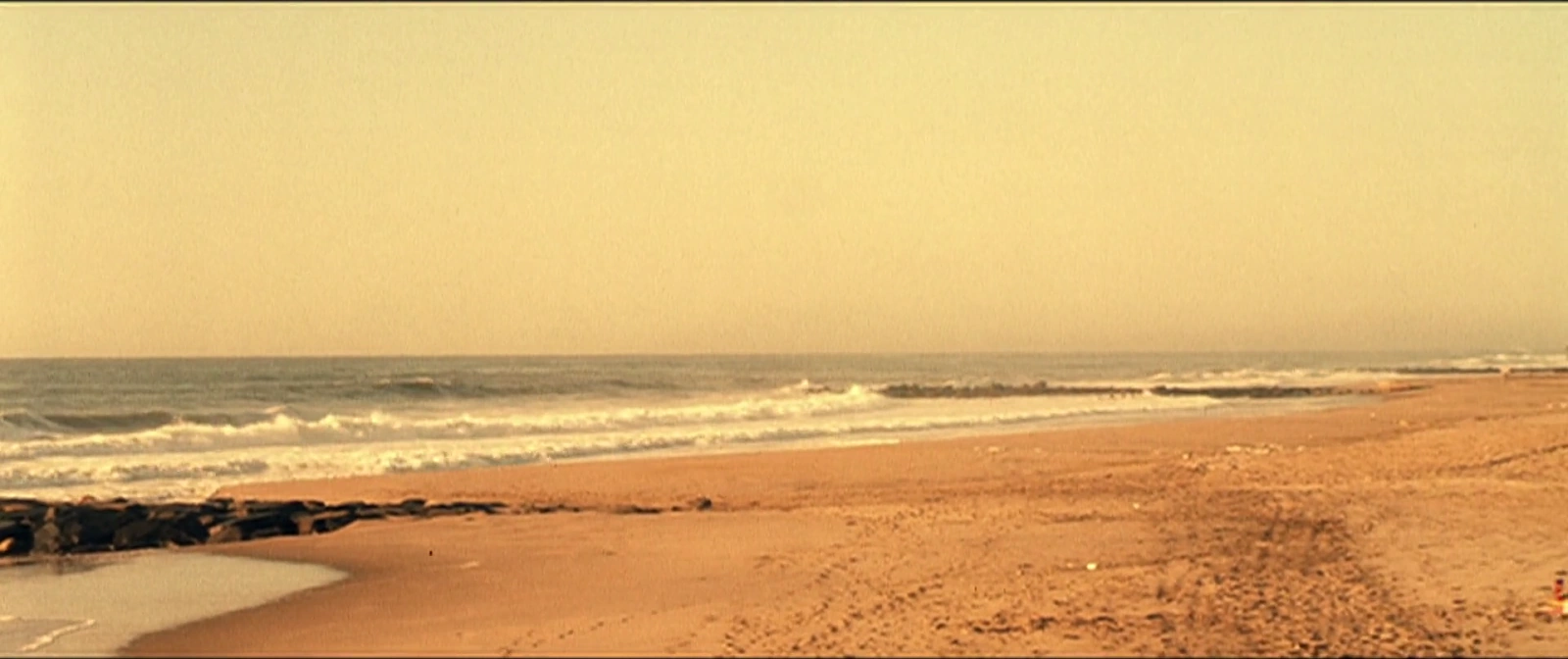 City by the Sea screenshot 1