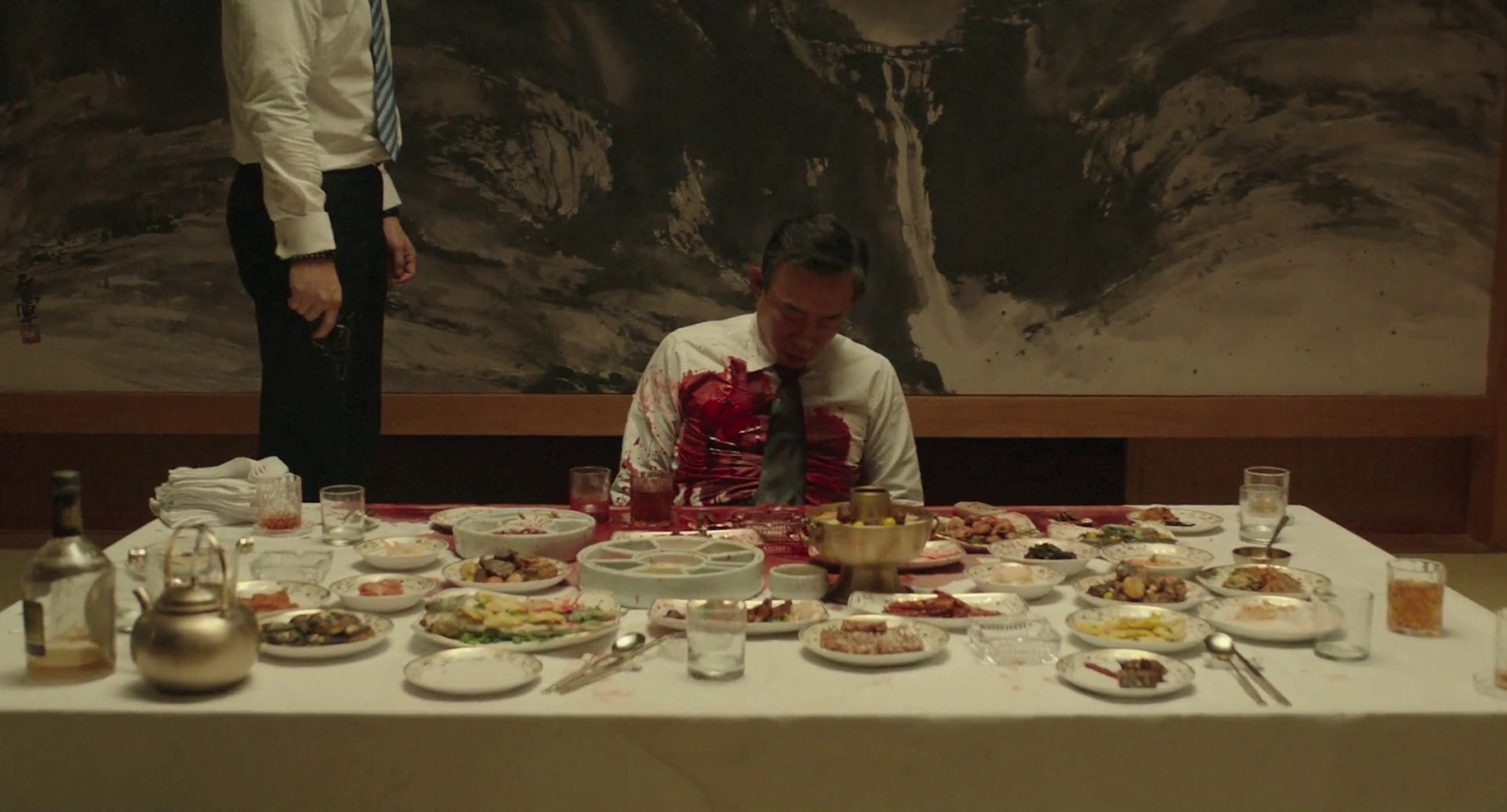 The Man Standing Next screenshot 5